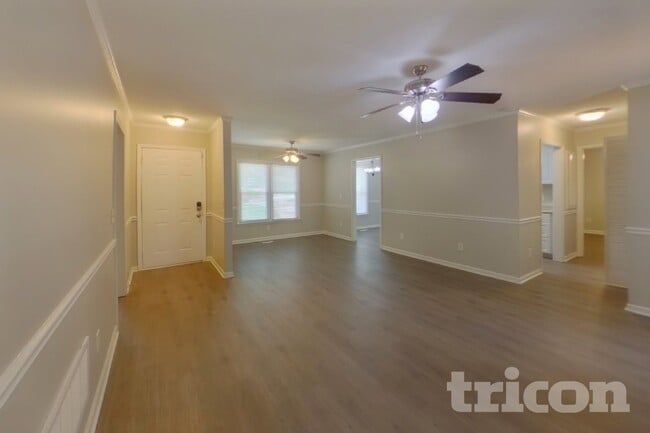 Building Photo - 216 Netherland Dr