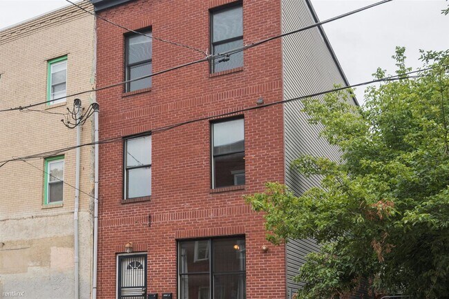 Foto del edificio - 3 br, 2 bath Duplex - 2025 N 18TH ST Unit 101