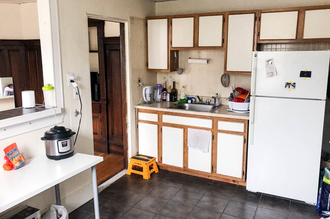 Building Photo - 1056 Commonwealth Ave