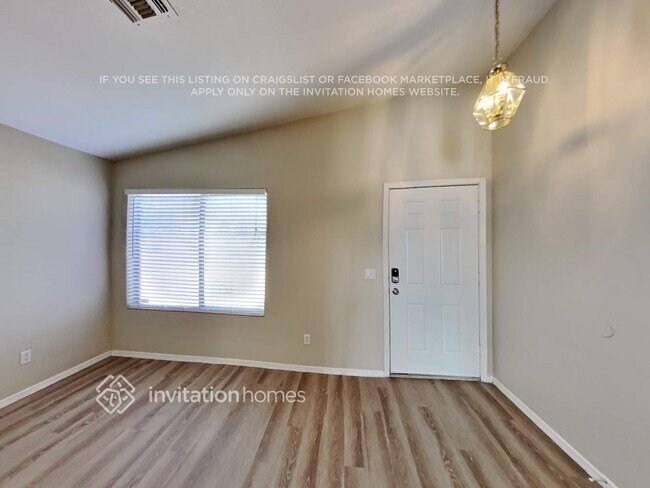 Foto del edificio - 8182 N 88th Ln