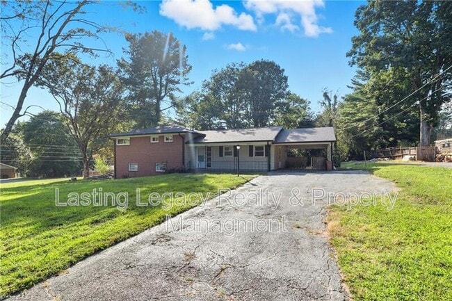 Building Photo - 4850 Ellen Ave