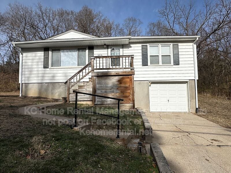 Foto principal - 2010 Bunker Ave