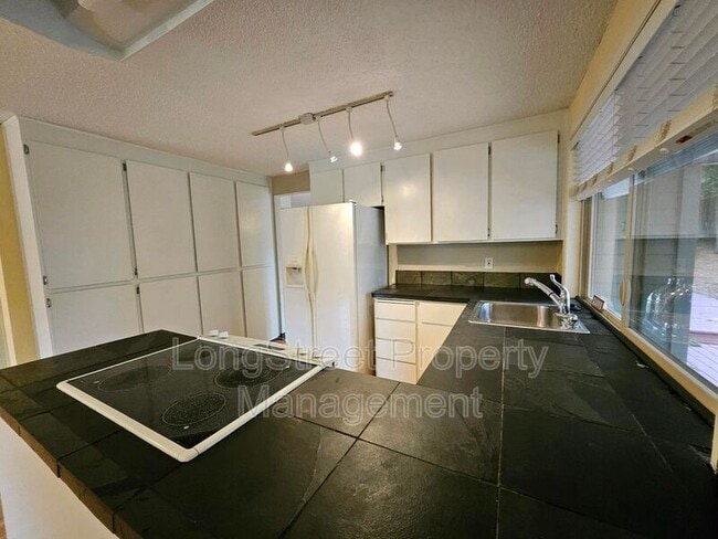 Foto del edificio - 5510 NW Innisbrook Pl