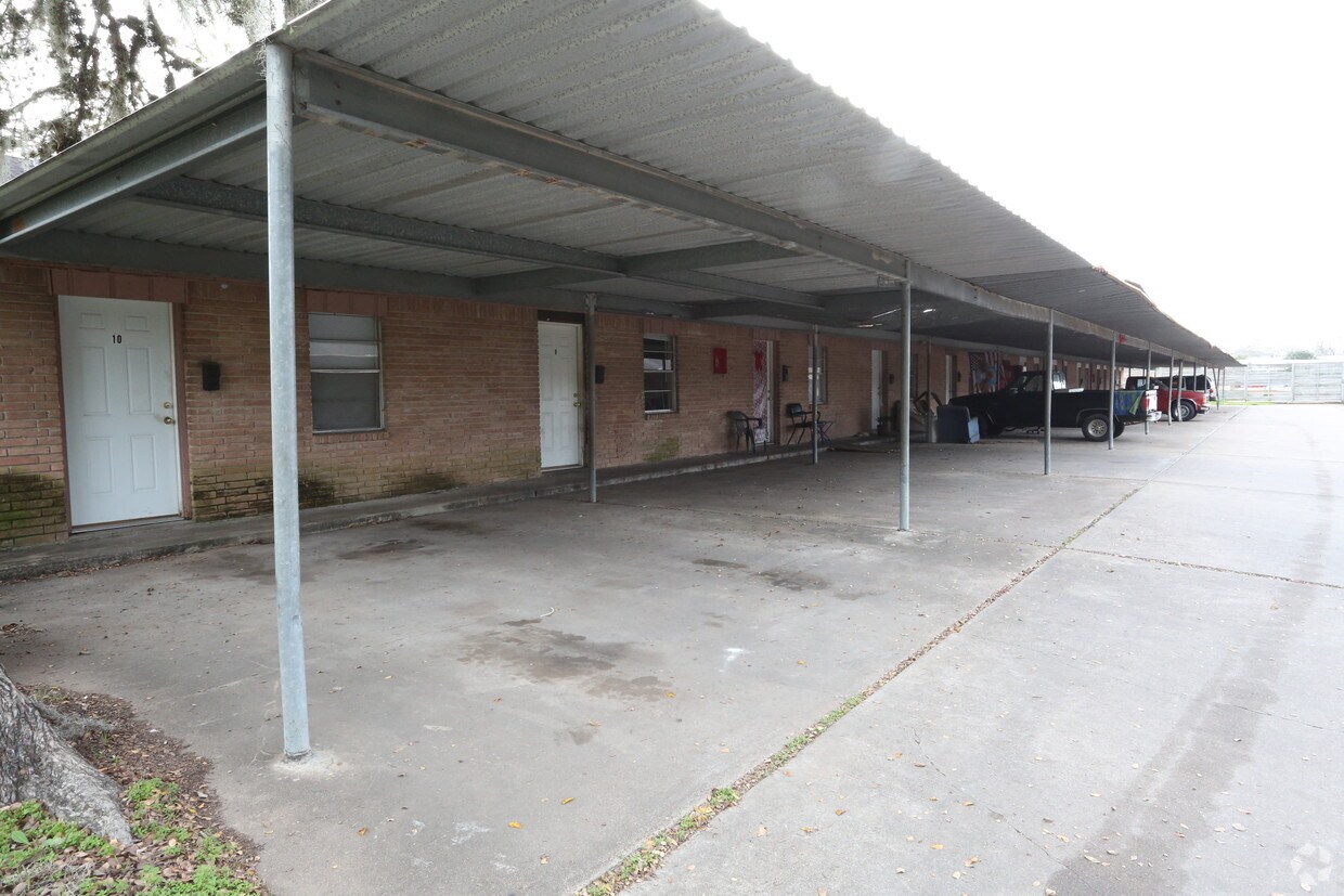 Primary Photo - Lauren Oaks Apartments