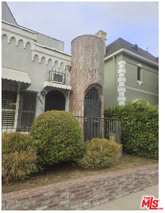 Primary Photo - 6407 Orange St