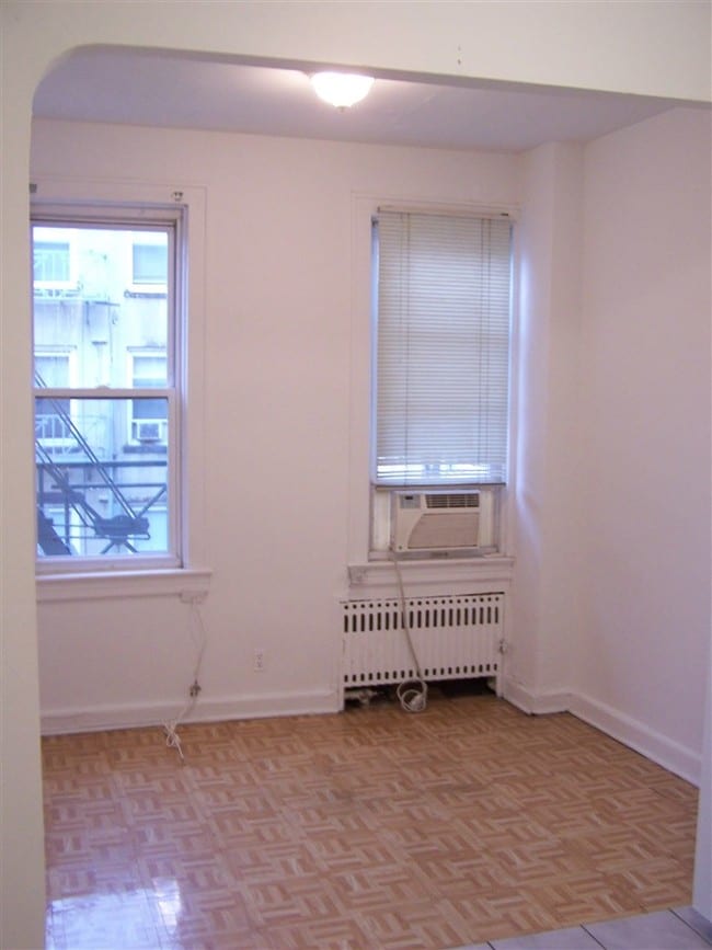 Building Photo - 408 Washington St
