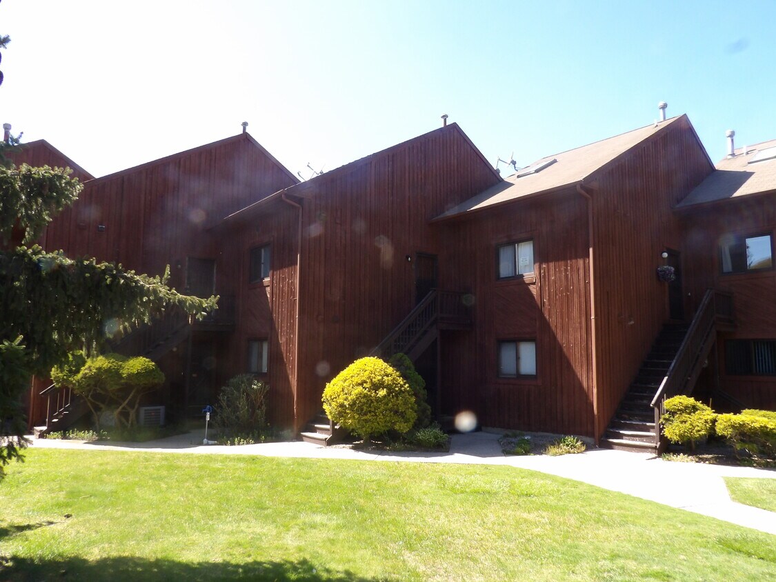 Lovely 2 Level Condo - 6 Le Touquet