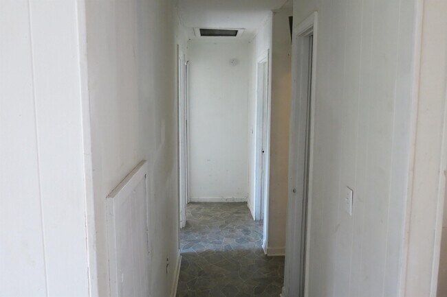 Foto del edificio - 216 Bonita Ln