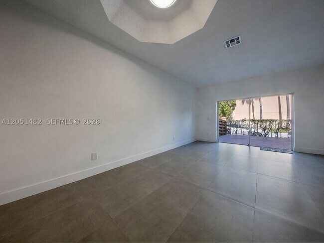 Foto del edificio - 8260 NW 10th St