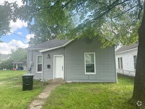 Building Photo - 616 W Webster St