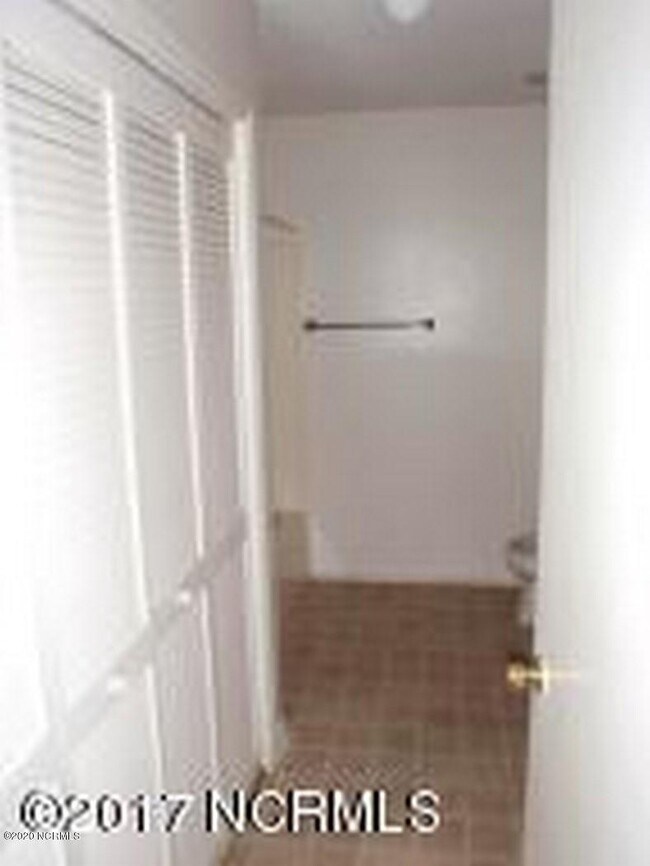 Building Photo - 1802 Countrywood Blvd