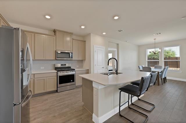 Foto del edificio - 10401 Table Bluff St