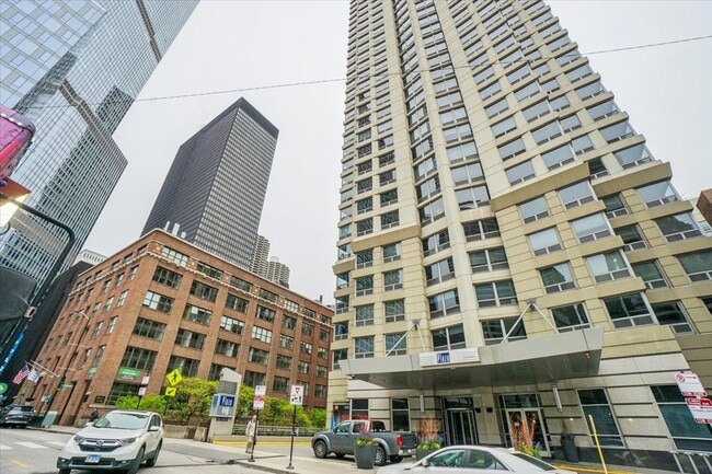 Building Photo - 440 N Wabash Ave