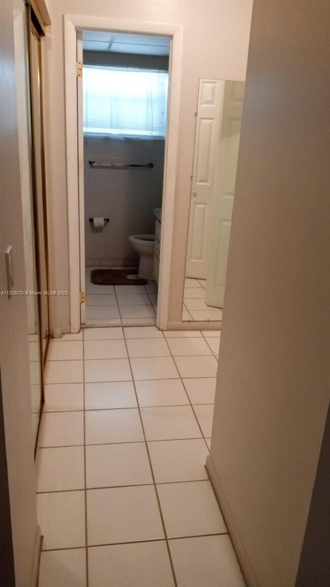 3091 NW 46th Ave Unit 405C, Lauderdale Lakes, FL 33313 Condo for Rent