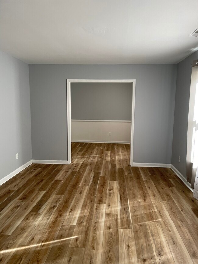 Foto del edificio - 5321 Hadrian Dr