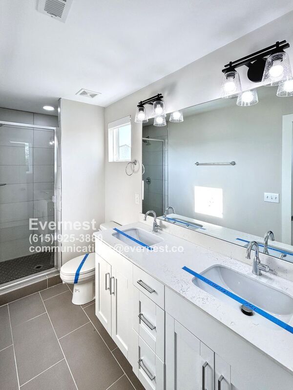 Foto del edificio - 615 Mason Ward Pl