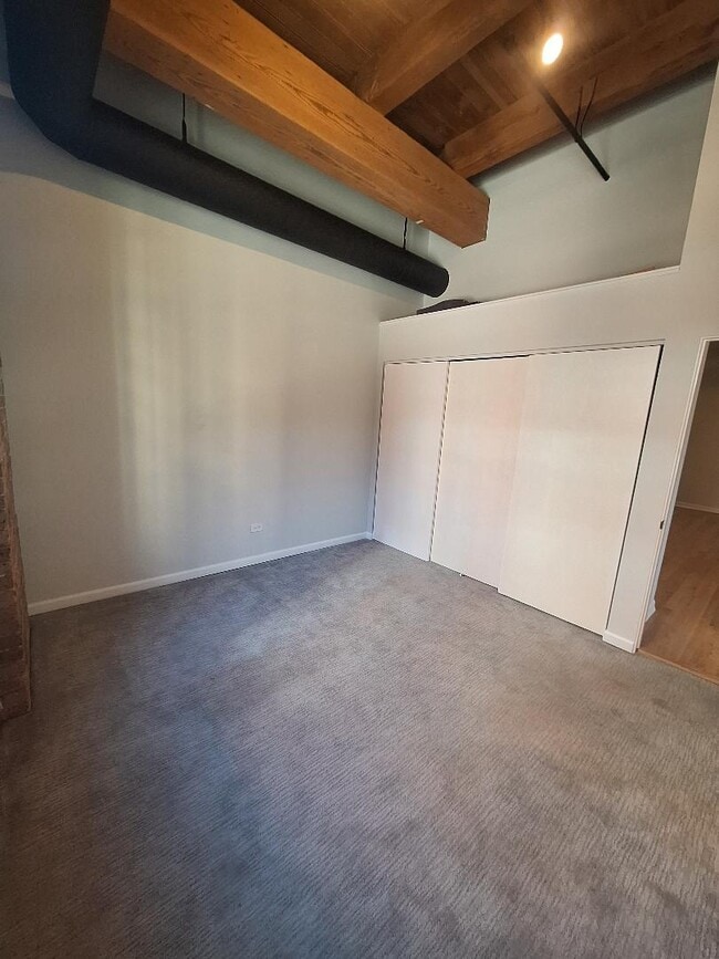 Building Photo - 331 S Peoria St