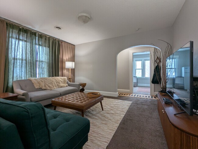 Foto del edificio - 732 Case Ave