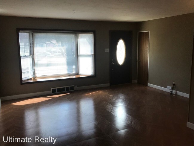 Foto del edificio - 3 br, 1.5 bath House - 811 Teson Rd.