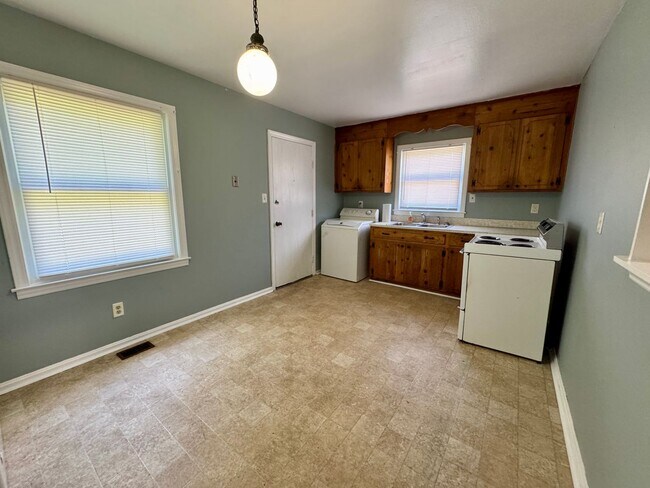 Foto del edificio - Move-in Ready!