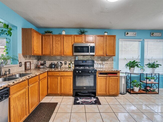 Foto del edificio - 502 Danbury Park Ln