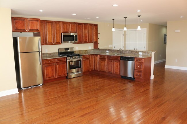 Foto del edificio - 256 Mantoloking Rd