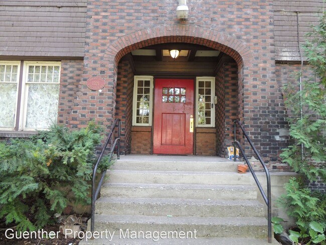 Building Photo - 1321 W 6th Ave