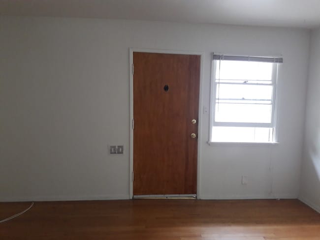 Livingroom - 4203 Latona Ave