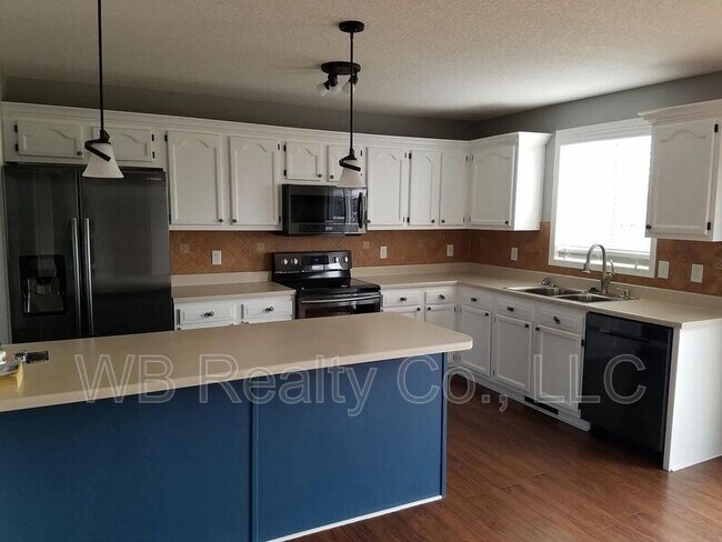 Foto del edificio - 710 SE Murphy Dr