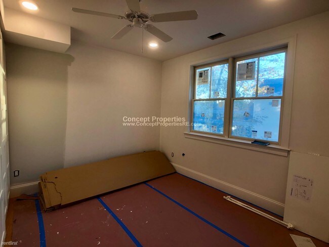 Foto del edificio - 2731-2735 Washington St