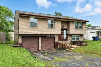 Building Photo - 2568 Stonington Ave