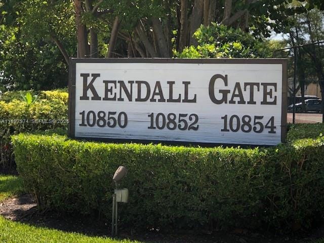 Foto del edificio - 10854 N Kendall Dr