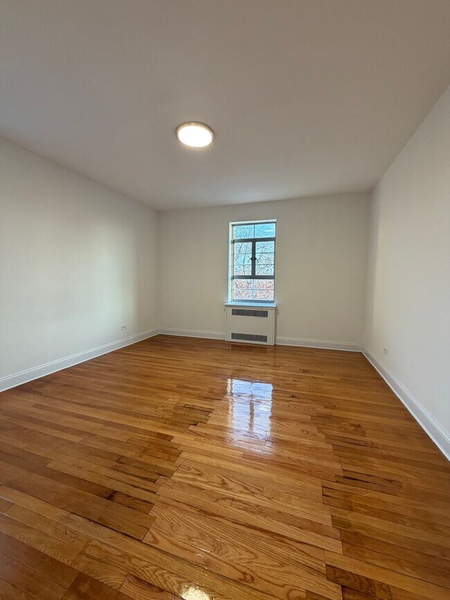 Foto del edificio - The Leslie — A Private Garden Enclave for the Modern New Yorker