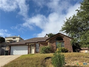 Building Photo - 916 Whirlaway Dr