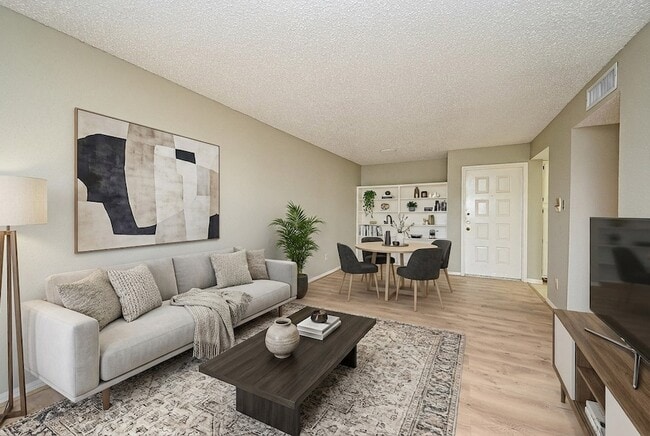 Photo - 2826 S Bartell Dr Apartment