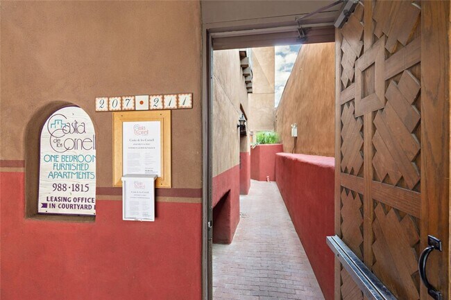 Building Photo - Classic Charm in the Heart of Downtown San...
