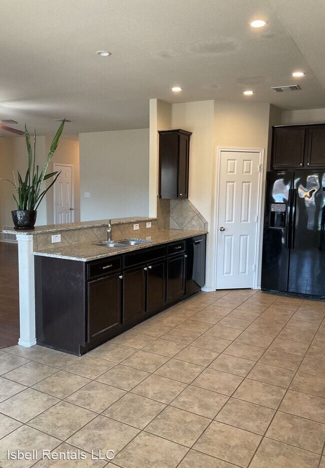 Foto del edificio - 3 br, 2 bath House - 6309 Mustang Creek Road