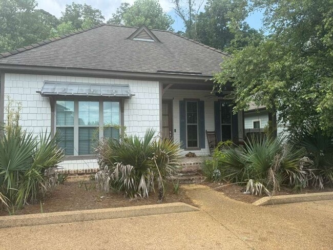 Photo - 103 Creekside Cv House
