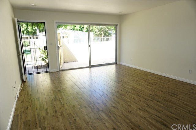 Foto del edificio - 6881 Homer St