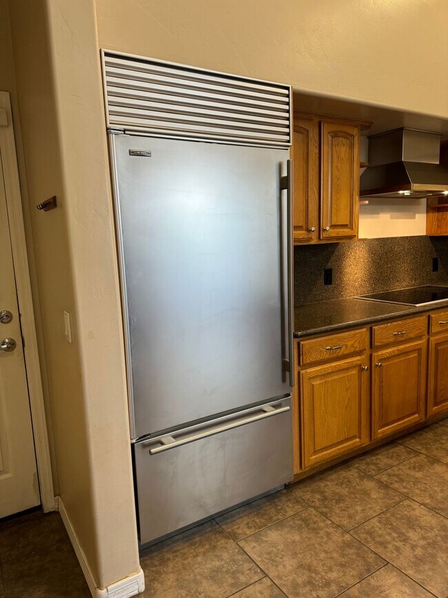 Building Photo - Stunning 4 bedroom custom home Mesa