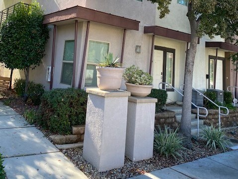 325 W Citracado Pkwy Unit 6 Escondido Ca 92025 Condo For Rent