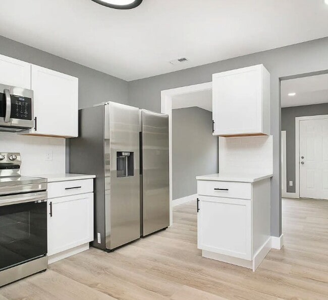 Foto del edificio - 6747 Wimbledon Dr