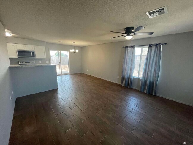 Foto del edificio - 3736 S Susannah Dr