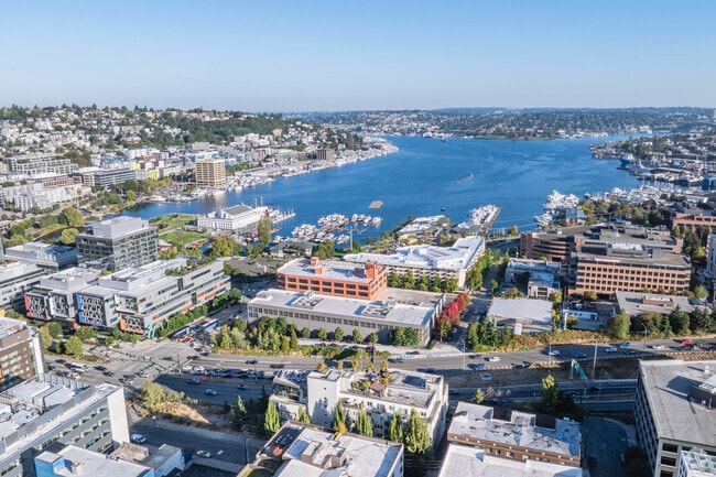 Aerial Photo - Mercerview Apartments