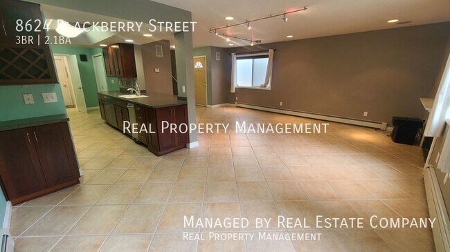 Foto del edificio - 8624 Blackberry St
