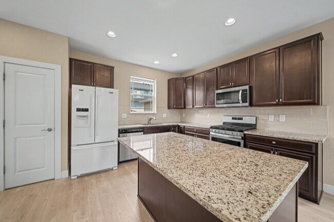 Foto del edificio - 4937 S Addison Way
