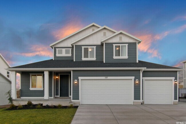 Foto del edificio - Stunning Home Right on the Golf Course!