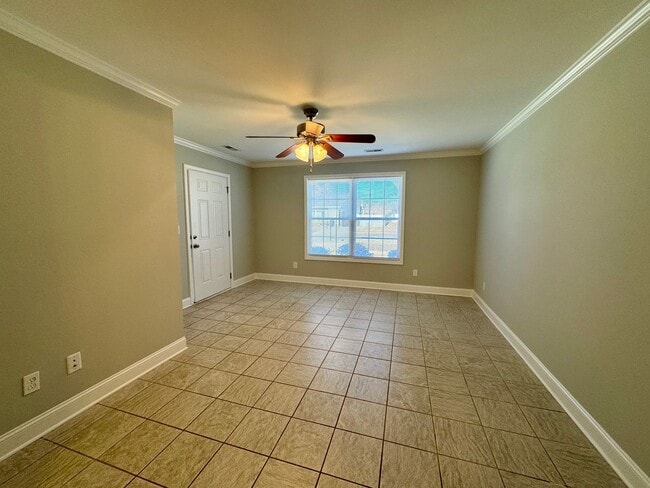 Photo - MOVE-IN READY! **MOVE-IN Special $250 off the 1st full month's rent.** Townhome