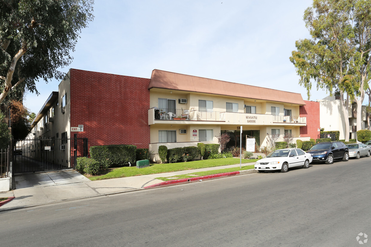 120 Apartments Available for Rent in Encino, CA