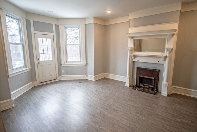 Foto del edificio - 3864 W Girard Ave